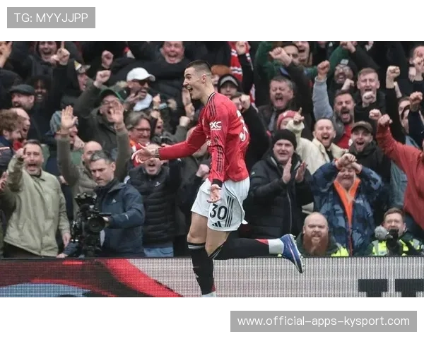 曼联冲击四项大奖，卡里克尽显豪华教练实力