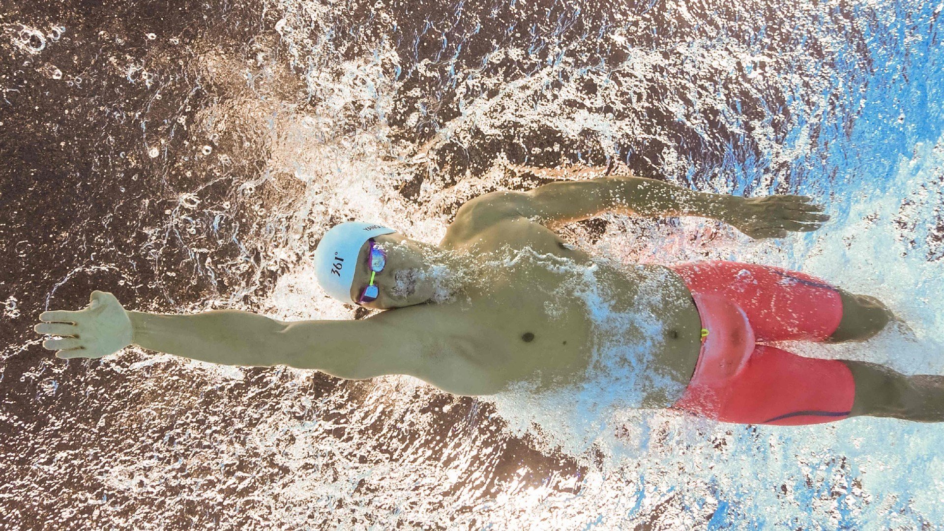 CS2战队默契配合成就奇迹：从默默无闻到冠军之巅