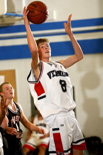 开云体育-CBA赛场见证中国篮球成长足迹，cba历程